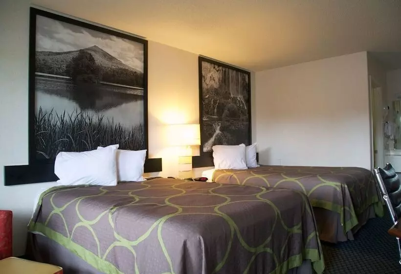 모텔 Super 8 By Wyndham Christiansburg