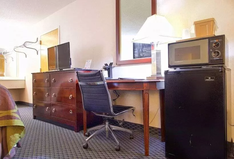 모텔 Super 8 By Wyndham Christiansburg