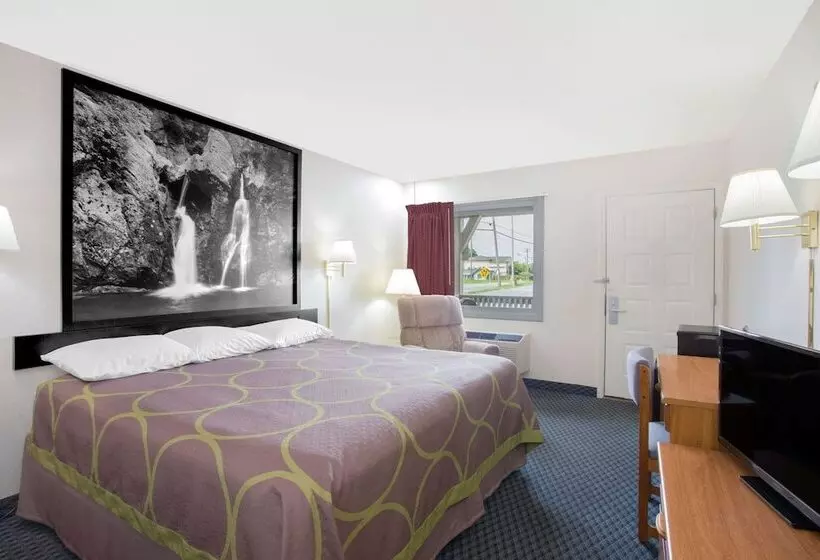 모텔 Super 8 By Wyndham Christiansburg