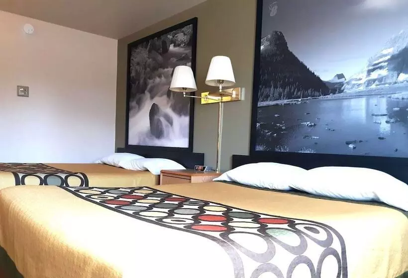 מוטל Super 8 By Wyndham Hamilton