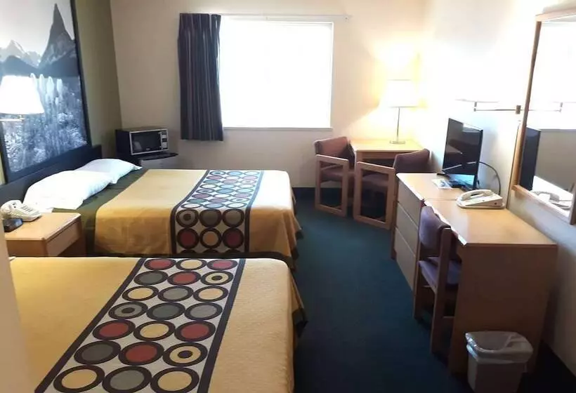 מוטל Super 8 By Wyndham Hamilton