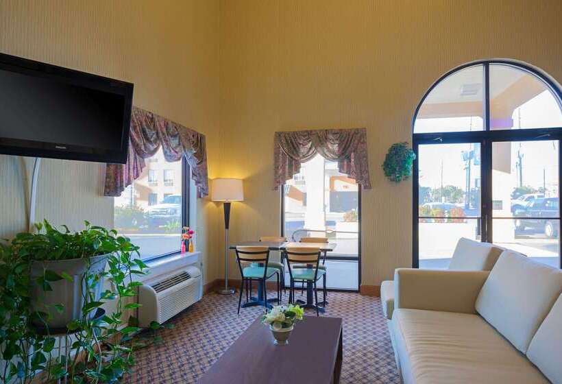 فندق على الطريق Super 8 By Wyndham Hammond