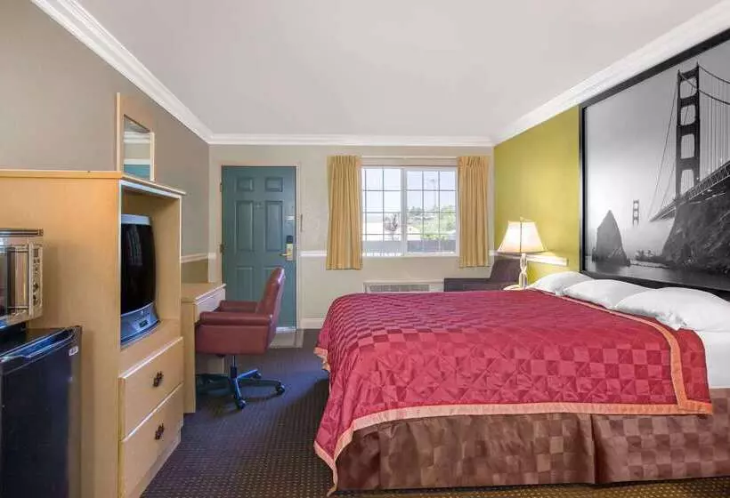 모텔 Super 8 By Wyndham Hayward Downtown