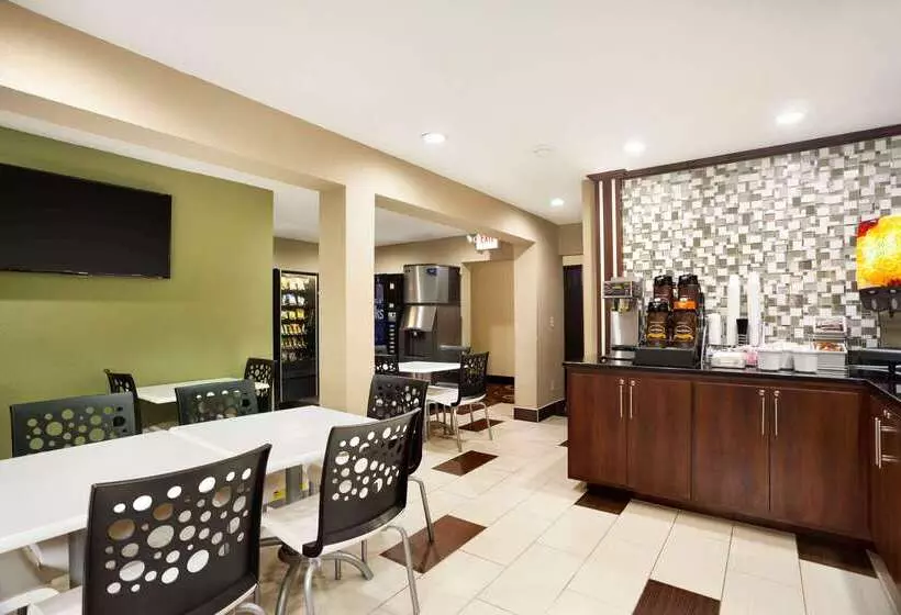 فندق على الطريق Super 8 By Wyndham Joplin