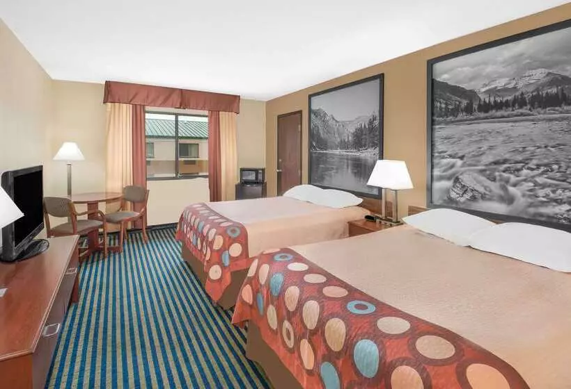 모텔 Super 8 By Wyndham Marshalltown