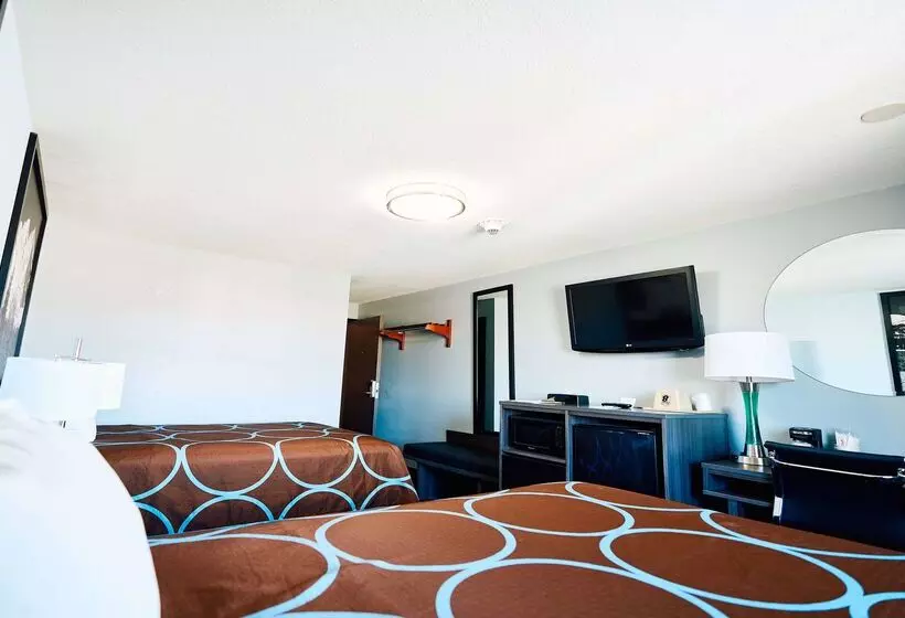 Мотель Super 8 By Wyndham Pueblo