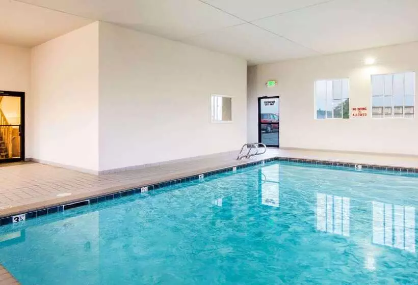 Мотель Super 8 By Wyndham Pueblo