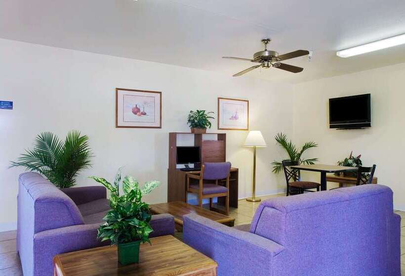 Motel Super 8 By Wyndham Rawlins Wyoming