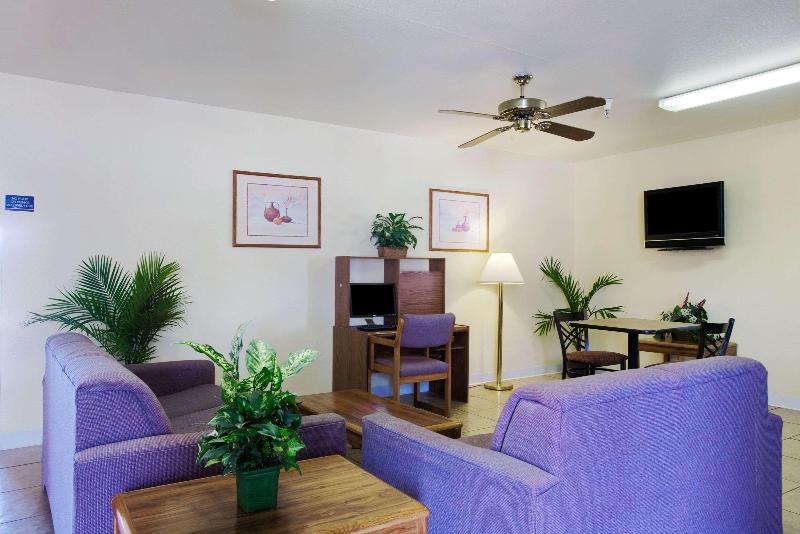 Motel Super 8 By Wyndham Rawlins Wyoming