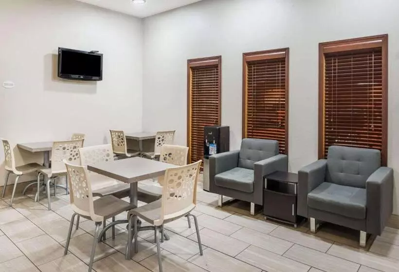 فندق على الطريق Super 8 By Wyndham West Plains