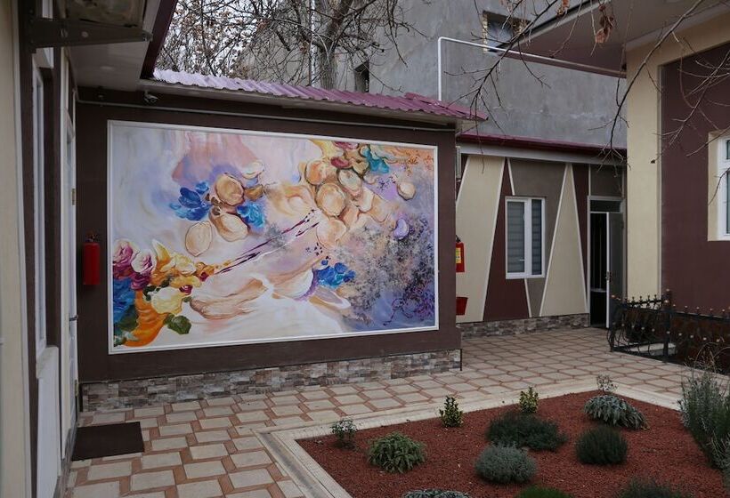 Gallery Hotel — Hostel