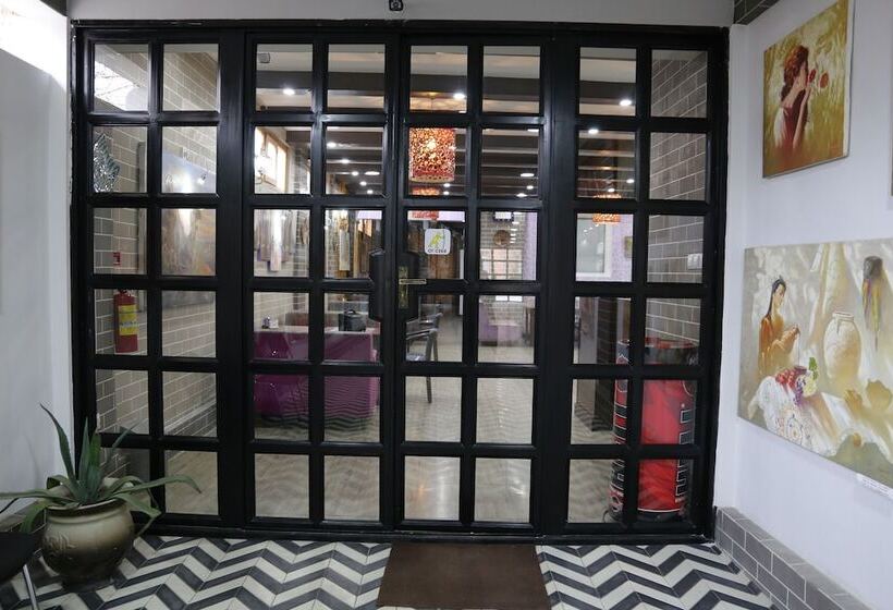 Gallery Hotel — Hostel