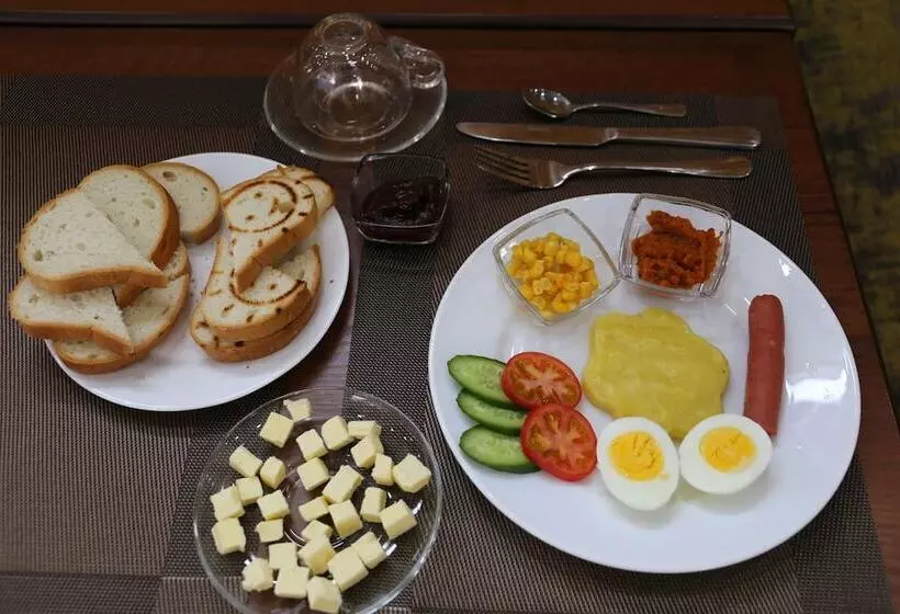 Gallery Hotel — Hostel