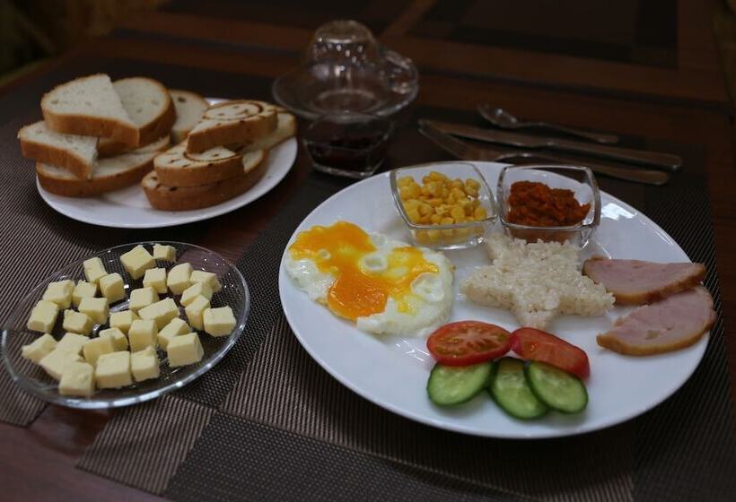 Gallery Hotel — Hostel