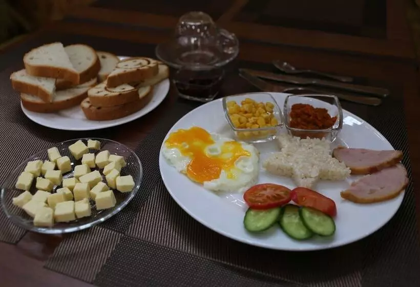Gallery Hotel — Hostel