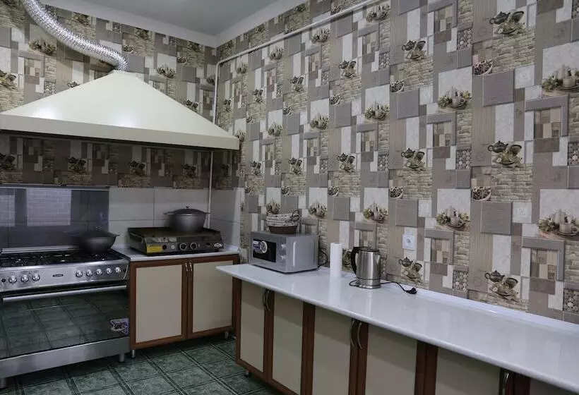 Gallery Hotel — Hostel