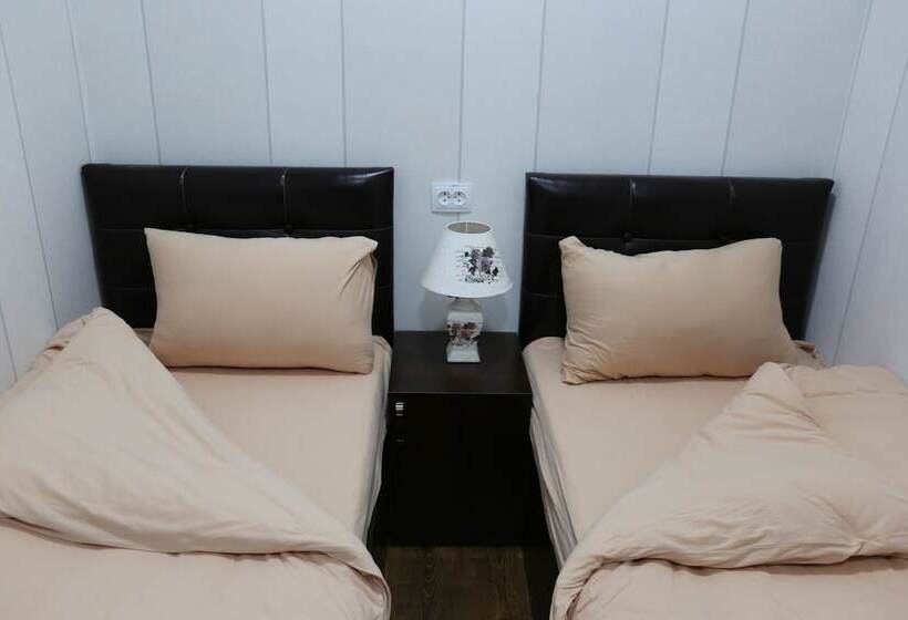 Gallery Hotel — Hostel