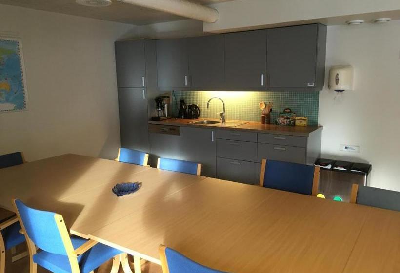 ユースホステル Heradshuset