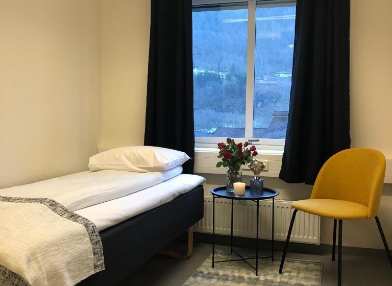 ユースホステル Heradshuset