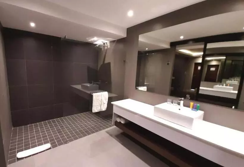 Copperwood Hotel And Conferencing