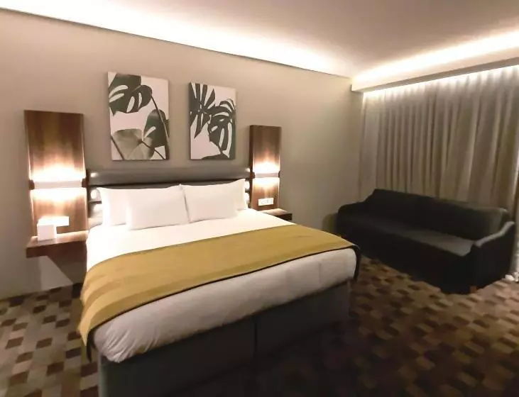 Copperwood Hotel And Conferencing