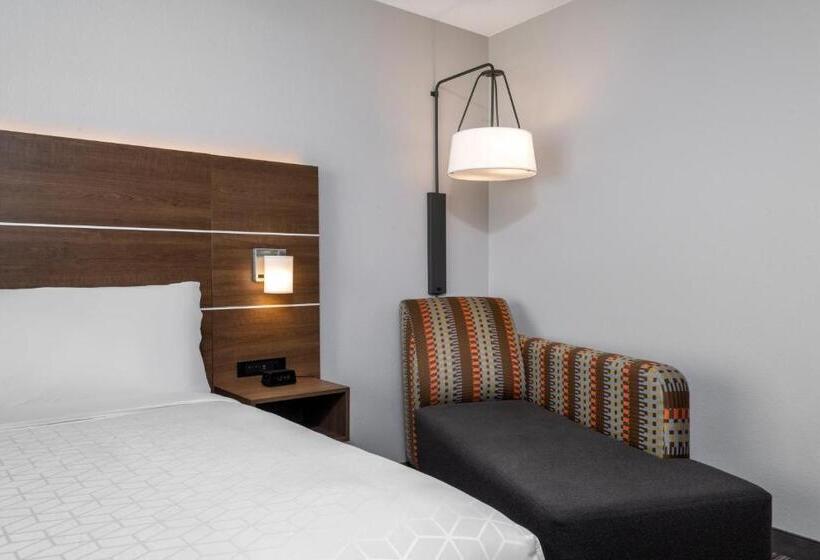 Отель Holiday Inn Express & Suites   Colorado Springs South I 25, An Ihg