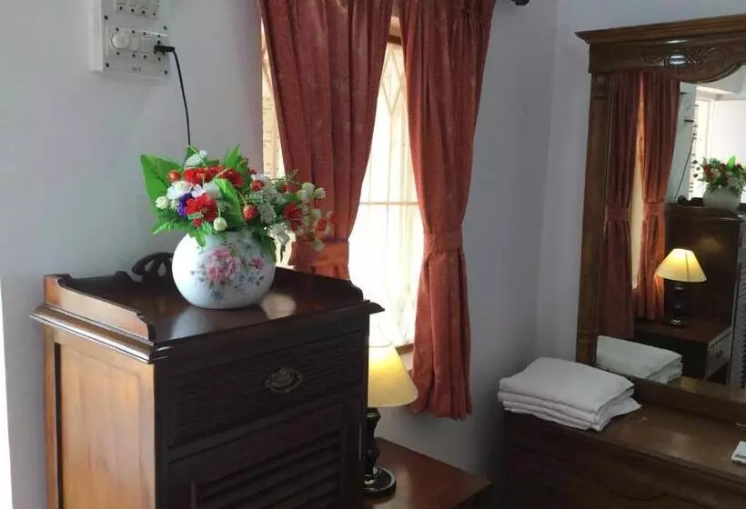 Majatalo Anthy’s Guesthouse And Restaurant