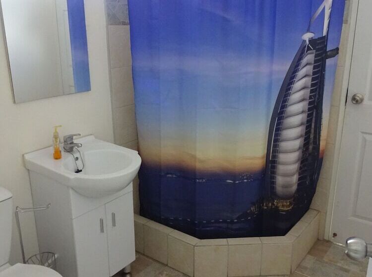 پانسیون Secret Haven Tnt