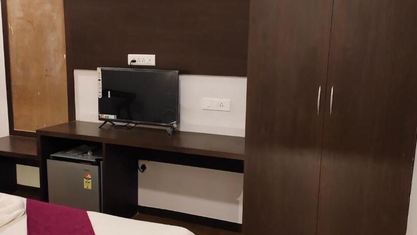 בית מלון כפרי Aurum Resorts