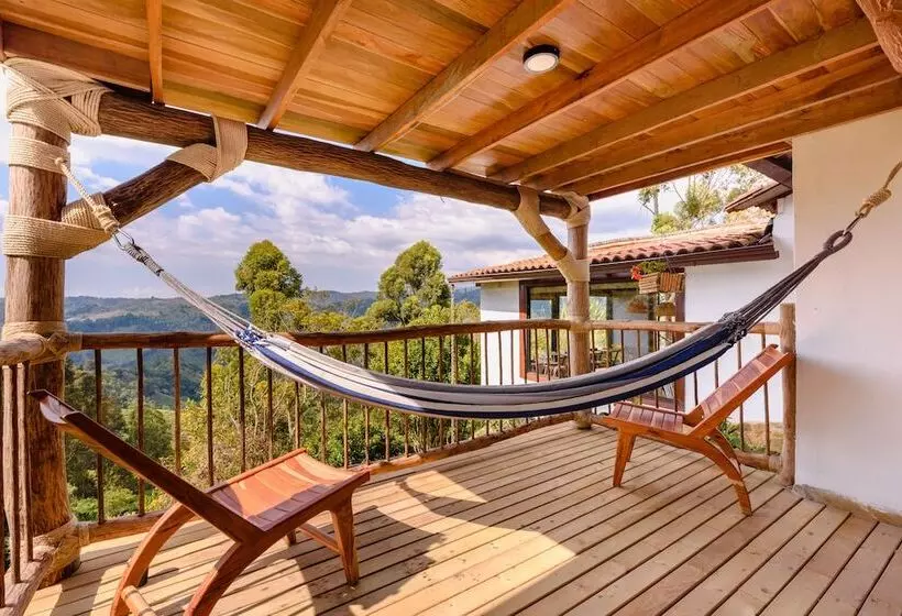 ホテル Kawa Mountain Retreat