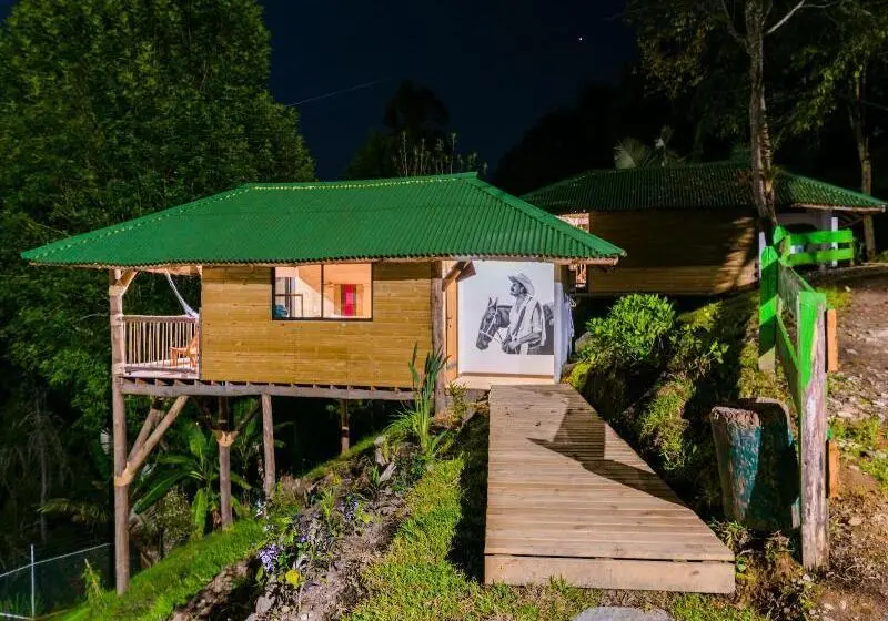ホテル Kawa Mountain Retreat