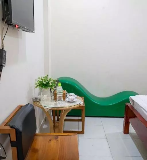 ホテル Aqua Nhu Huynh 2