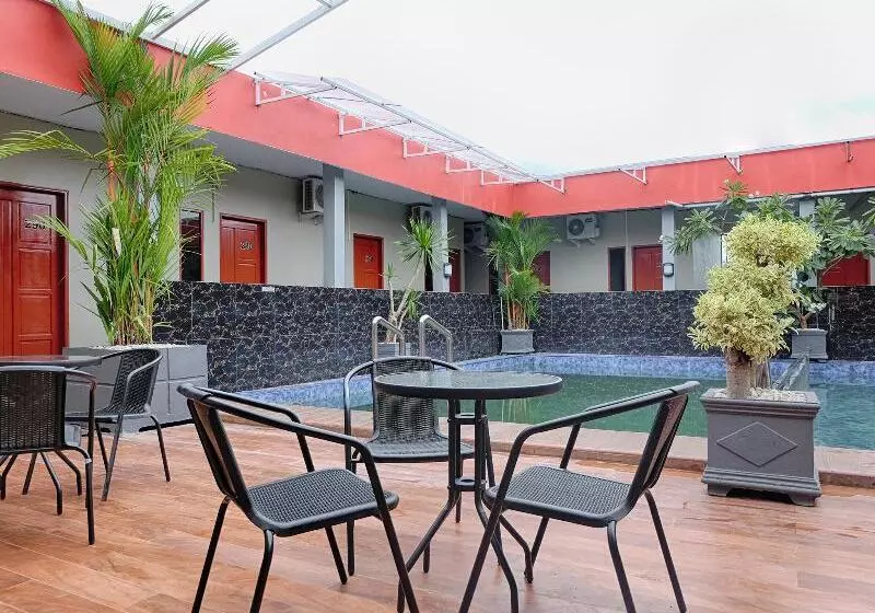 ホテル Oyo 2595  Jinan Makassar