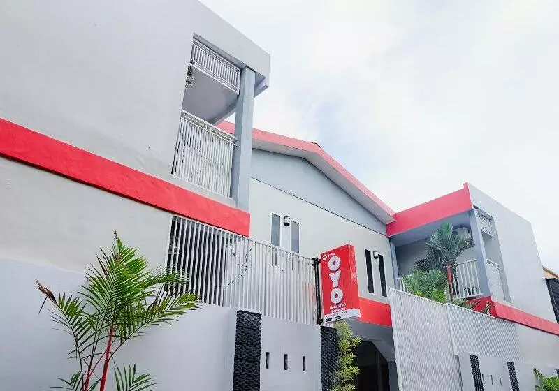 ホテル Oyo 2595  Jinan Makassar