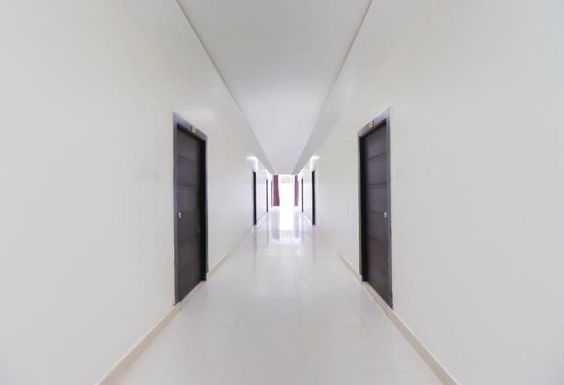 هتل Oyo 67311 J.r Palace