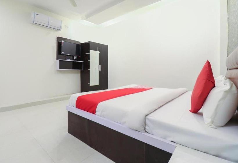 هتل Oyo 67311 J.r Palace