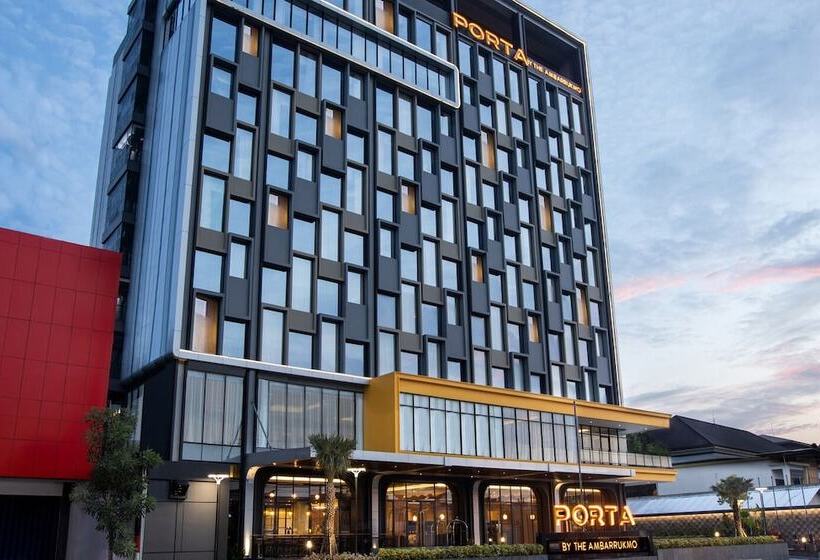 호텔 Porta By Ambarrukmo