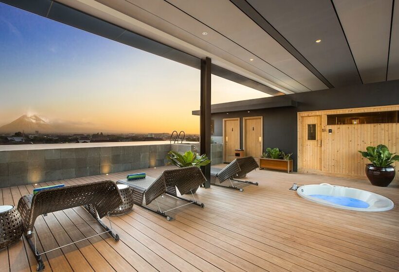 호텔 Porta By Ambarrukmo