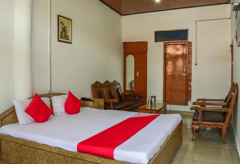 호텔 Spot On 48242 Diamond