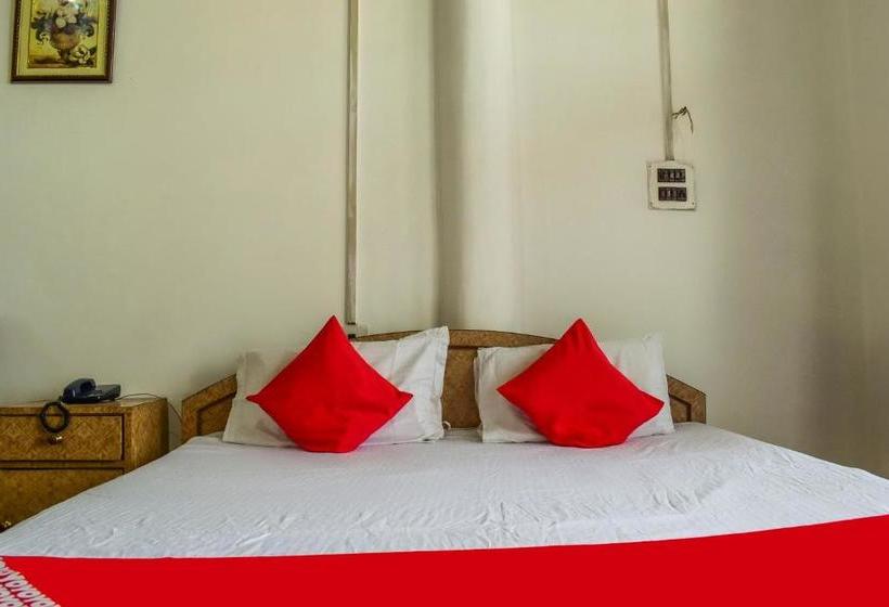 호텔 Spot On 48242 Diamond