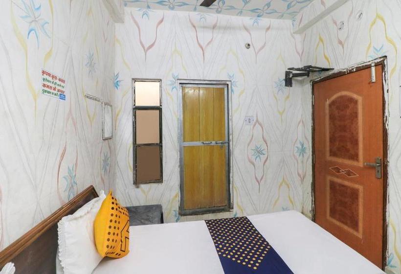 호텔 Spot On 67728 Ashish Guest House