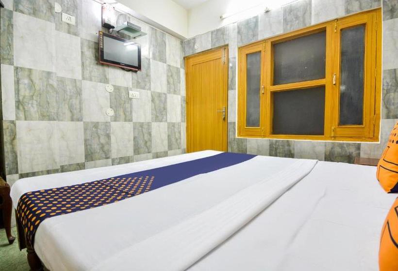 בית מלון כפרי Spot On 68349 Kaka