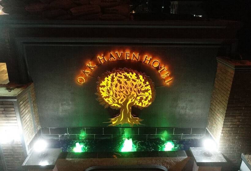 Oak Haven Hotel And Suites