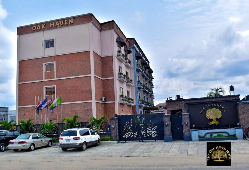 Oak Haven Hotel And Suites