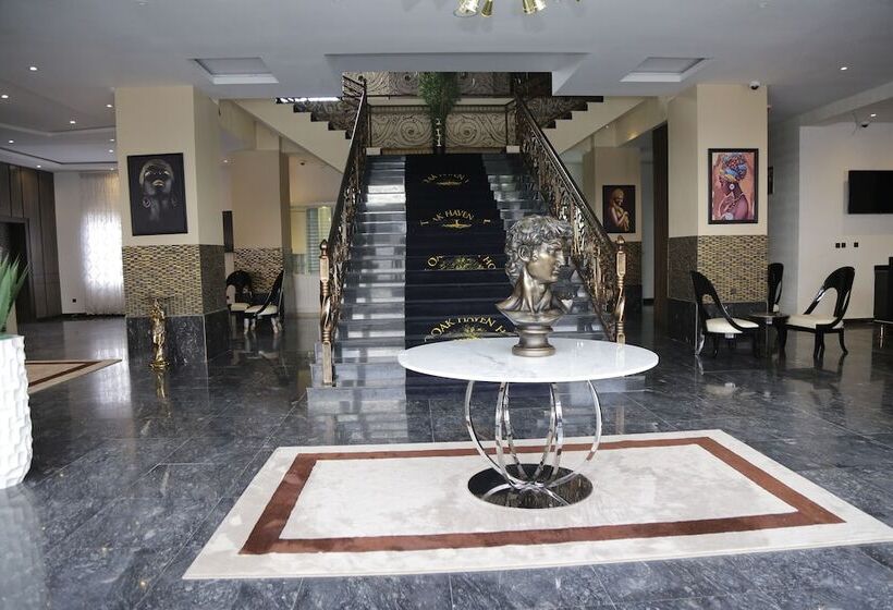 Oak Haven Hotel And Suites