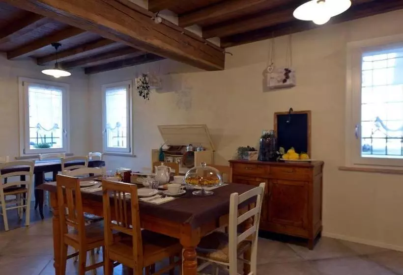 هتل Antico Podere Emilia