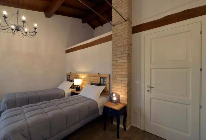 هتل Antico Podere Emilia