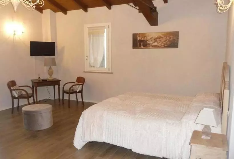 هتل Antico Podere Emilia