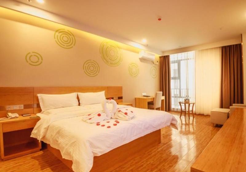 호텔 Greentree Inn Guangyuan Wanda Plaza