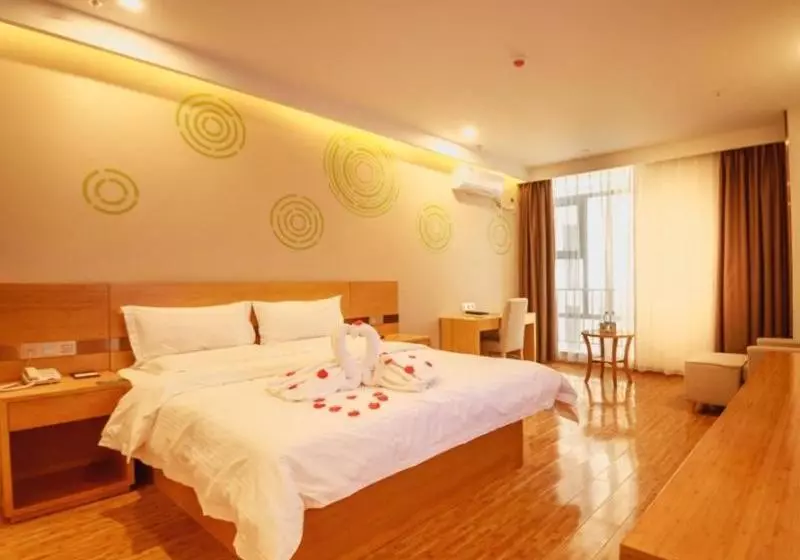 Hotelli Greentree Inn Guangyuan Wanda Plaza
